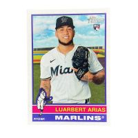 2025 Topps Heritage Luarbert Arias RC #672 Front