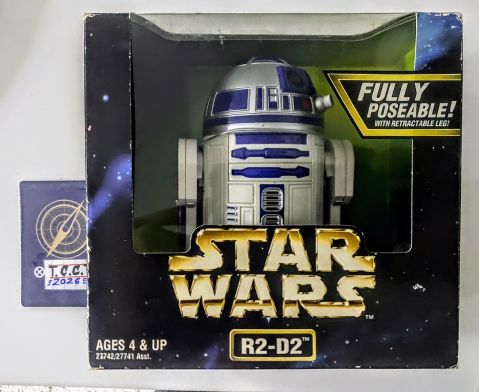 1997 Hasbro Star Wars R2D2 Action Figure Factory Sealed Front