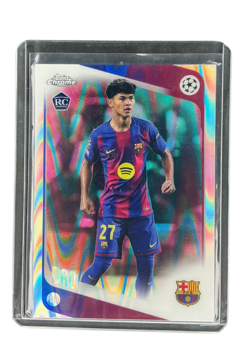 2026 Topps Chrome UEFA Champions League Dro Rc Wave Refractor #111
 Front