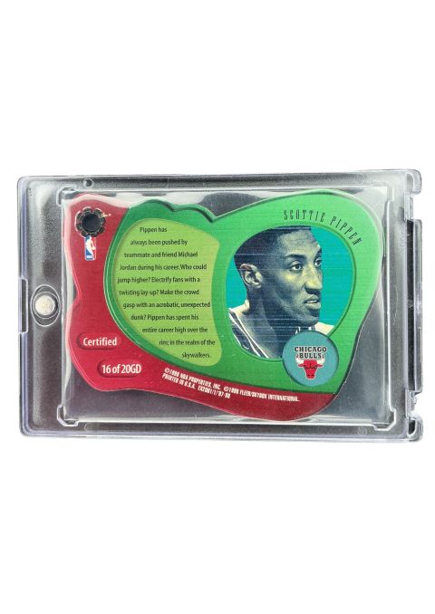 1997-98 Skybox Scottle Pippen Die Cut #16
Back