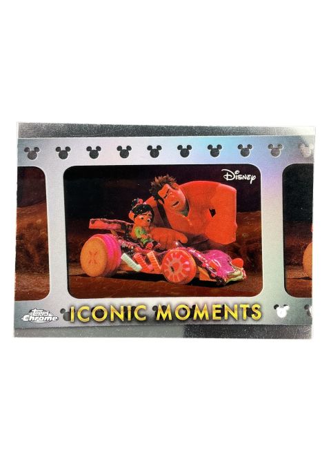 2025 Topps Chrome Disney Iconic Moments #IM-4
Front